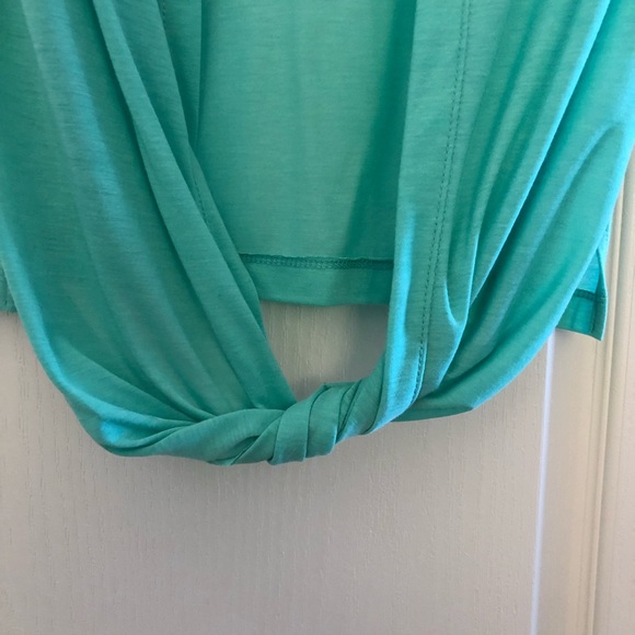 Backless tank top - Picture 4 of 5